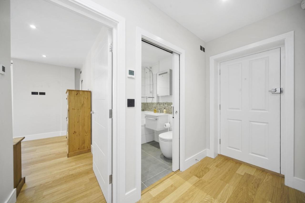 Flat 1 Bridge House Apartman Staines-upon-Thames Kültér fotó