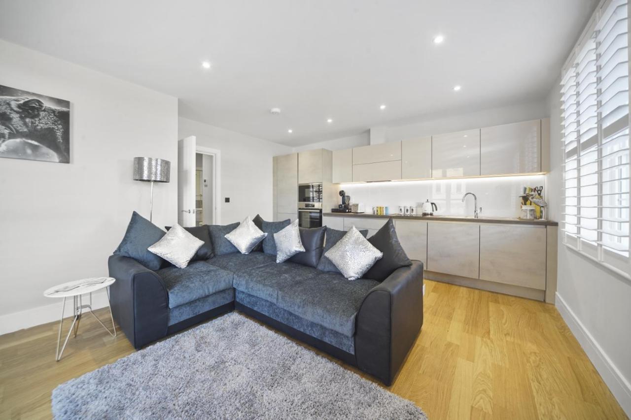 Flat 1 Bridge House Apartman Staines-upon-Thames Kültér fotó