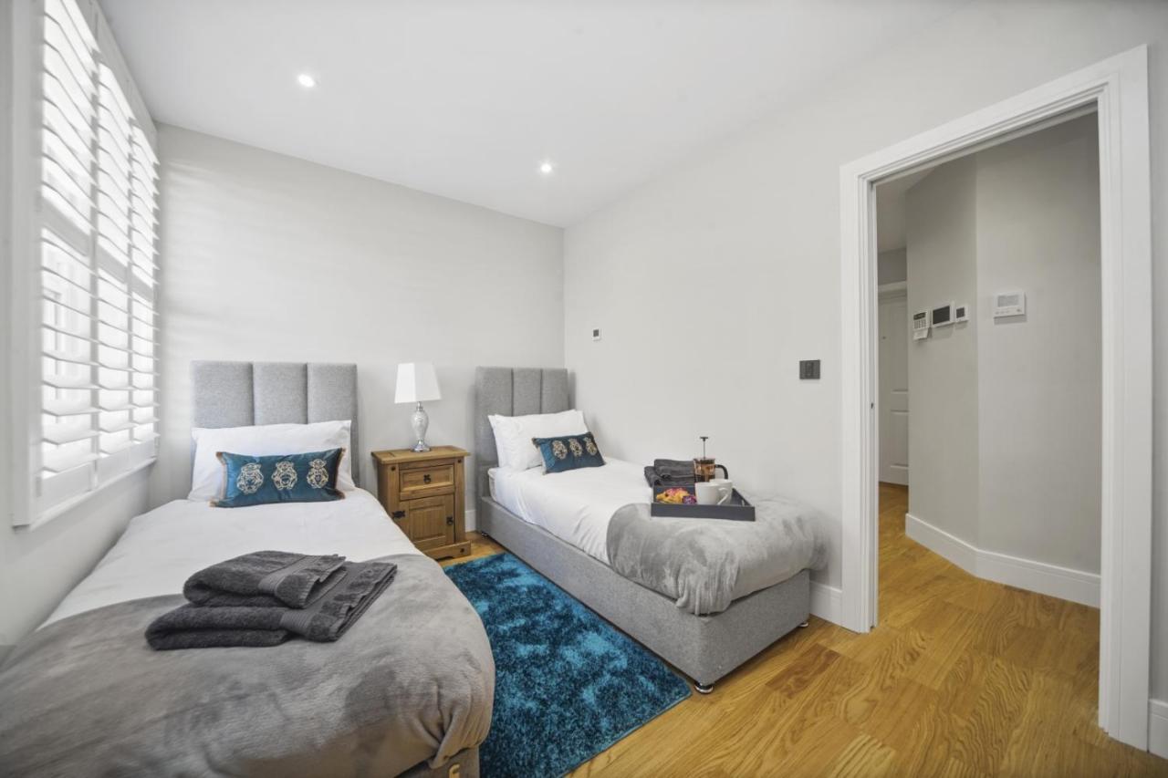 Flat 1 Bridge House Apartman Staines-upon-Thames Kültér fotó